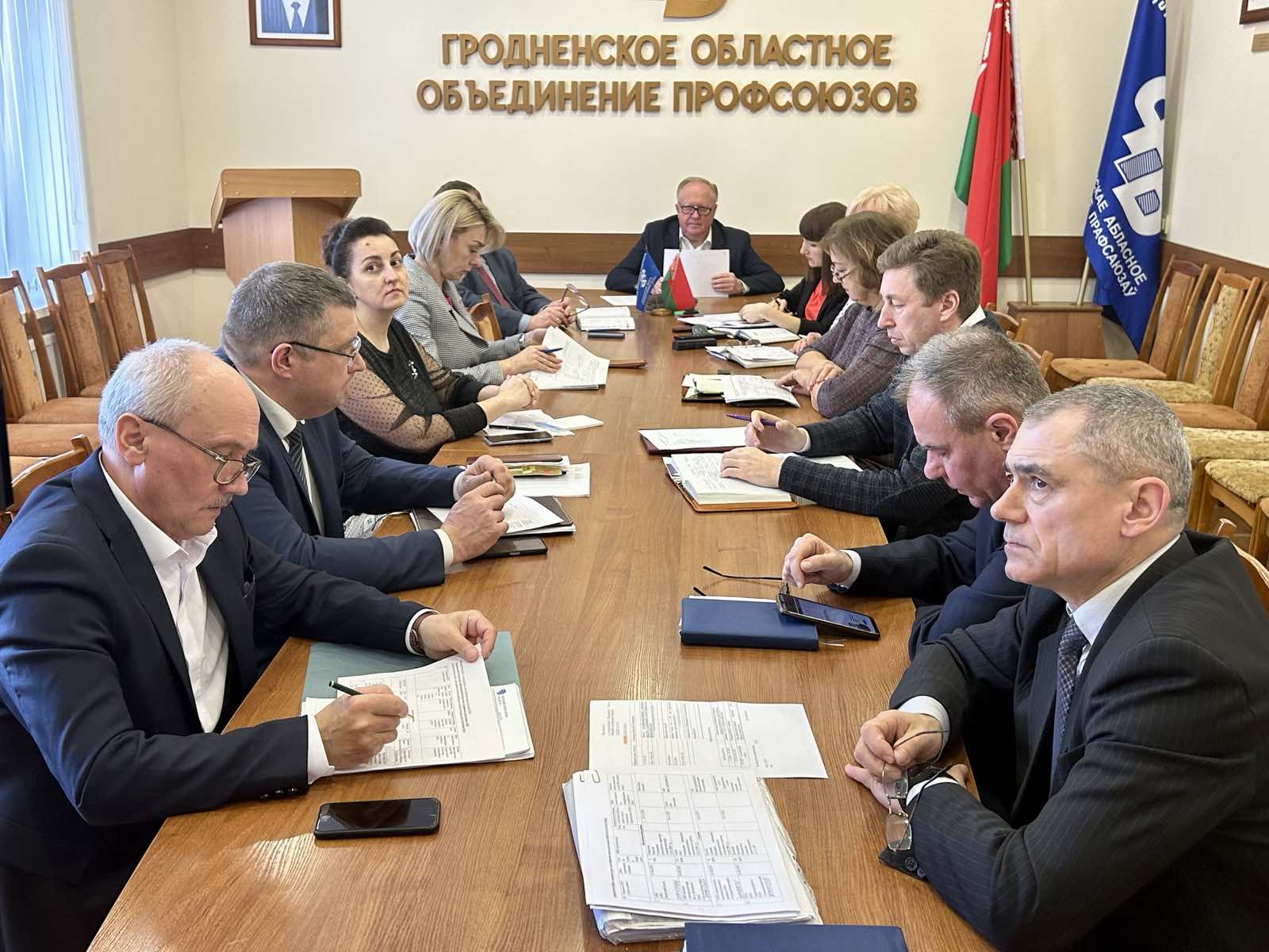 Виктор лискович во время знакомства с кандидатами в председатели первичек 